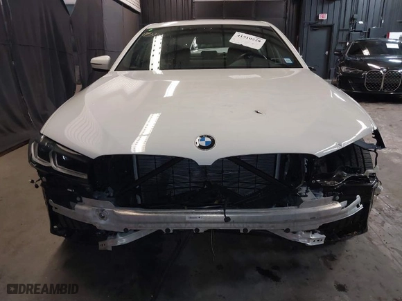 2023 BMW 5 Series 530i xDrive with VIN WBA13BJ07PWY05259, listed as a IAAI auction lot 41510228 with 9,746 mi miles. Bid and sale history available at carsss.com. Image 13.