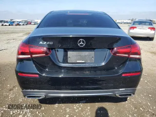 2019 Mercedes-Benz A 220 z VIN WDD3G4EB0KW025478, wystawiony jako Copart lot #55933275 z przebiegiem 51 880 mil mil oraz Szkoda całkowita • Salvage title. Historia ofert i sprzedaży dostępna na DreamBid. Obrazek 6.