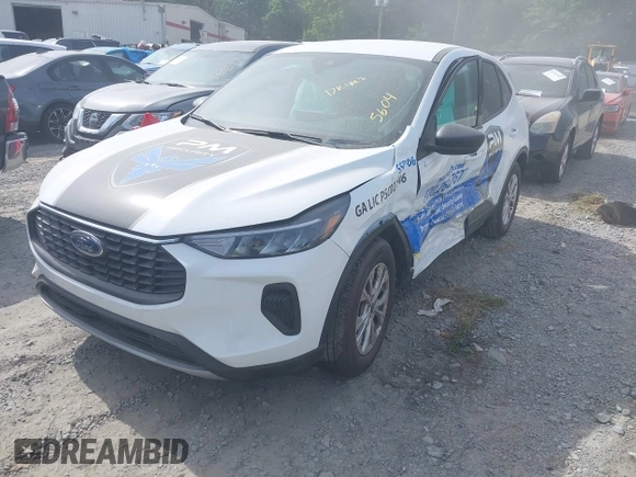 2025 Ford Escape Active z VIN 1FMCU0GNXSUA45604, wystawiony jako IAAI lot #42136960 z przebiegiem 4 161 mil mil oraz . Historia ofert i sprzedaży dostępna na DreamBid. Obrazek 17.