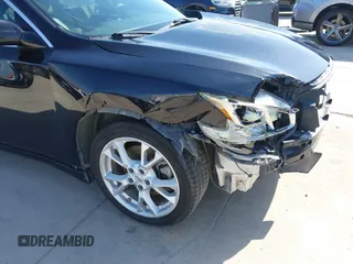 2012 Nissan Maxima SV z VIN 1N4AA5AP7CC845561, wystawiony jako IAAI lot #42006238 z przebiegiem 125 090 mil mil oraz . Historia ofert i sprzedaży dostępna na DreamBid. Obrazek 17.
