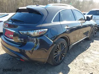 2017 Infiniti QX70 with VIN JN8CS1MU9HM140437, listed as a IAAI auction lot 41270542 with 72,312 mi miles. Bid and sale history available at carsss.com. Image 4.
