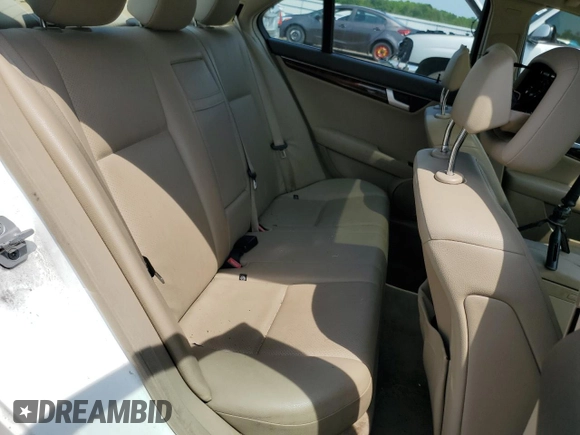 2013 Mercedes-Benz C 250 Sport с VIN WDDGF4HBXDR293035, выставлен на аукционе Copart как лот 60716965 с пробегом 102 726 миль миль и Списание • Salvage title. История ставок и продаж доступна на DreamBid. Изображение 10.