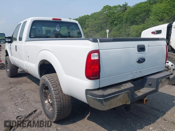 2011 Ford F-350 with VIN 1FT7X3B61BEB42800, listed as a IAAI auction lot 42442261 with 180,320 mi miles and . Bid and sale history available at DreamBid. Image 3.