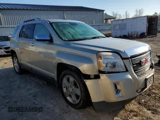 2013 GMC Terrain SLT z VIN 2GKFLXE3XD6259254, wystawiony jako Copart lot #50117685 z przebiegiem 135 163 mil mil oraz Szkoda całkowita • Salvage title. Historia ofert i sprzedaży dostępna na DreamBid. Obrazek 4.