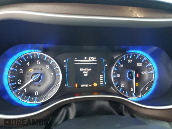 2018 Chrysler Pacifica Touring with VIN 2C4RC1DG4JR252255, listed as a Copart auction lot 51083805 with 119,563 mi miles and Clean title. Bid and sale history available at DreamBid. Image 9.