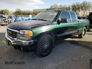 2004 GMC Sierra 1500 SLE with VIN 2GTEC19V841314555, listed as a Copart auction lot 43657415 with 405,232 mi miles and Salvage Title. Bid and sale history available at DreamBid. Image 1.