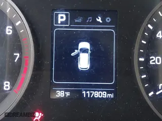 2017 Hyundai Tucson SE Plus with VIN KM8J33A44HU352769, listed as a IAAI auction lot 41106280 with 117,809 mi miles. Bid and sale history available at carsss.com. Image 15.