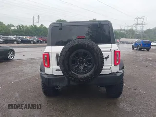 2023 Ford Bronco с VIN 1FMEE5DP6PLB75580, выставлен на аукционе IAAI как лот 42616341 с пробегом 23 098 миль миль и . История ставок и продаж доступна на DreamBid. Изображение 17.
