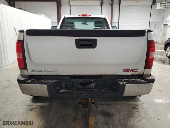 2014 GMC Sierra 3500HD Work Truck with VIN 1GT322CG0EF102611, listed as a Copart auction lot 46826695 with 141,494 mi miles and Salvage Title. Bid and sale history available at carsss.com. Image 6.