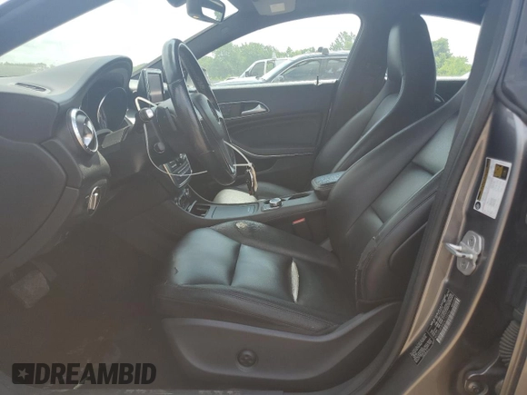 2014 Mercedes-Benz CLA 250 with VIN WDDSJ4EB8EN102296, listed as a Copart auction lot 61417295 with 131,958 mi miles and Salvage title. Bid and sale history available at DreamBid. Image 7.