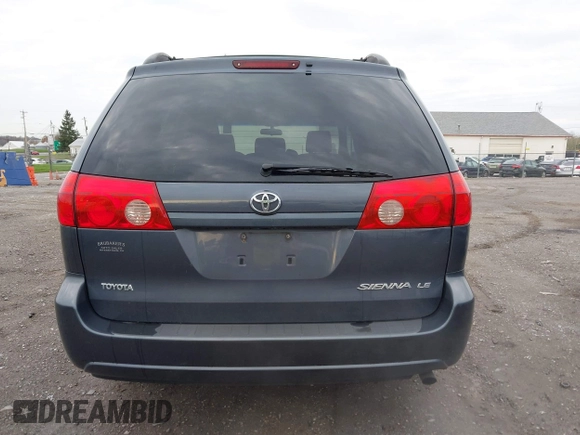 2007 Toyota Sienna CE with VIN 5TDZK23C97S047120, listed as a IAAI auction lot 42010384 with 186,070 mi miles. Bid and sale history available at carsss.com. Image 16.