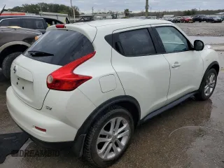 2011 Nissan Juke SV with VIN JN8AF5MRXBT016219, listed as a Copart auction lot 81460814 with 150,978 mi miles and Salvage Title. Bid and sale history available at carsss.com. Image 3.