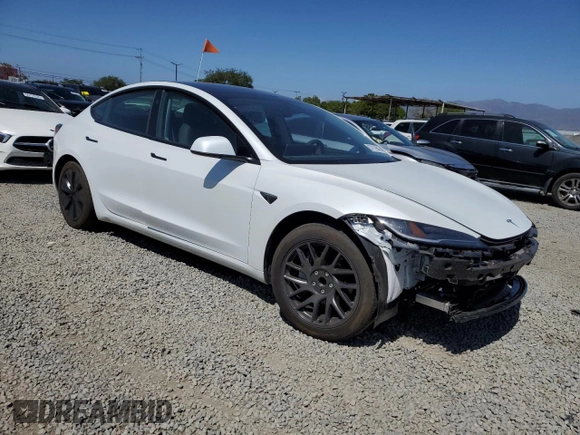 2025 Tesla Model 3 Long Range z VIN 5YJ3E1EA8SF903460, wystawiony jako Copart lot #57116545 z przebiegiem 5 147 mil mil oraz Szkoda całkowita • Salvage title. Historia ofert i sprzedaży dostępna na DreamBid. Obrazek 4.