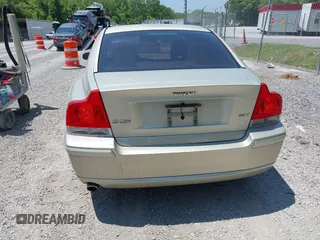 2005 Volvo S60 с VIN YV1RS592952441652, выставлен на аукционе IAAI как лот 42417094 с пробегом 174 894 миль миль и . История ставок и продаж доступна на DreamBid. Изображение 16.
