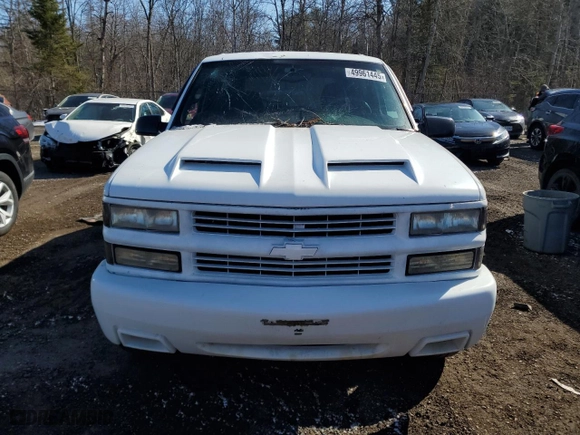 1998 Chevrolet Tahoe with VIN 3GNEK18R6WG128702, listed as a Copart auction lot 49961445 with 154,187 mi miles and Clean Title. Bid and sale history available at carsss.com. Image 5.