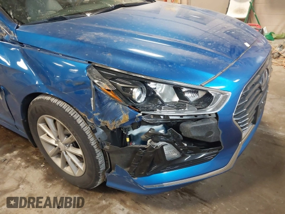 2018 Hyundai Sonata SE with VIN 5NPE24AF3JH690907, listed as a IAAI auction lot 41240554 with 35,457 mi miles and . Bid and sale history available at DreamBid. Image 6.