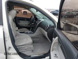 2008 GMC Acadia SLT1 with VIN 1GKER23738J298912, listed as a IAAI auction lot 41053717 with 209,690 mi miles. Bid and sale history available at carsss.com. Image 5.