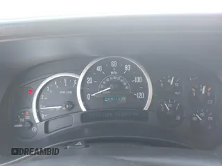 2003 Chevrolet Suburban LT z VIN 3GNFK16Z33G308805, wystawiony jako IAAI lot #42612393 z przebiegiem 205 213 mil mil oraz . Historia ofert i sprzedaży dostępna na DreamBid. Obrazek 7.