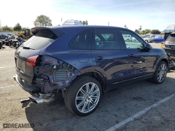2018 Porsche Cayenne with VIN WP1AA2A24JKA06465, listed as a Copart auction lot 45669485 with 44,302 mi miles and Salvage Title. Bid and sale history available at carsss.com. Image 3.