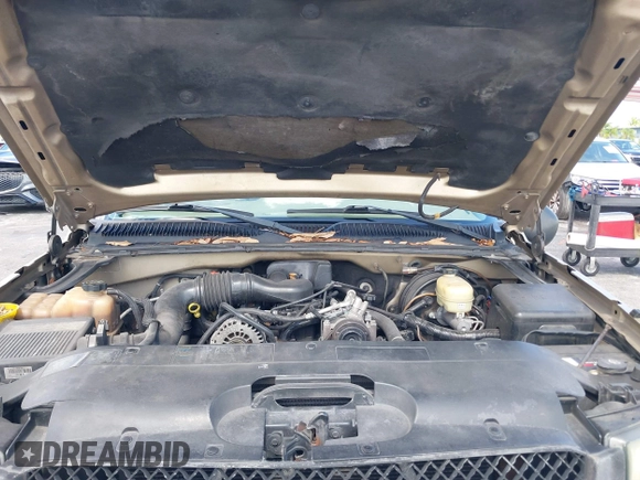 2005 Chevrolet Silverado 1500 Work Truck с VIN 1GCEC19X45Z250878, выставлен на аукционе IAAI как лот 39680172 с пробегом 174 798 миль миль и . История ставок и продаж доступна на DreamBid. Изображение 10.