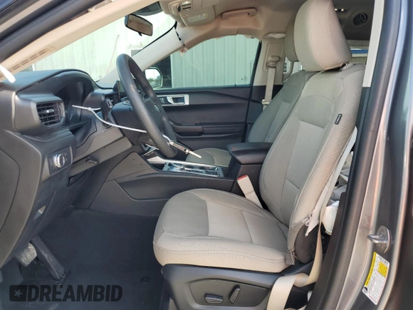 2022 Ford Explorer with VIN 1FMSK7BH1NGB77813, listed as a Copart auction lot 68870304 with 13,910 mi miles and Salvage Title. Bid and sale history available at carsss.com. Image 7.