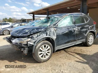 2019 Nissan Rogue SV with VIN KNMAT2MV4KP552365, listed as a Copart auction lot 48918195 with 70,767 mi miles and Salvage Title. Bid and sale history available at carsss.com. Image 1.
