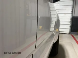 2022 Toyota Tacoma SR z VIN 3TYRX5GN8NT059730, wystawiony jako IAAI lot #42015529 z przebiegiem 17 225 mil mil oraz . Historia ofert i sprzedaży dostępna na DreamBid. Obrazek 1.
