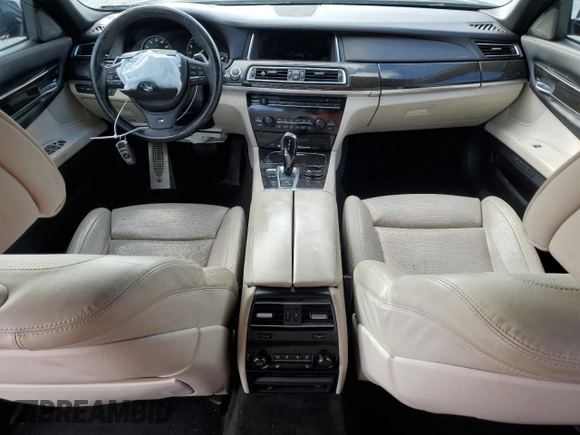 2015 BMW 7 Series 750Li with VIN WBAYE8C58FD782122, listed as a Copart auction lot 86204934 with 139,052 mi miles and Salvage Title. Bid and sale history available at carsss.com. Image 8.