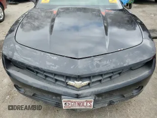 2010 Chevrolet Camaro 2LT z VIN 2G1FC1EV4A9173208, wystawiony jako Copart lot #47889645 z przebiegiem Nie podano mil oraz Nie do naprawy • Non repairable. Historia ofert i sprzedaży dostępna na DreamBid. Obrazek 11.