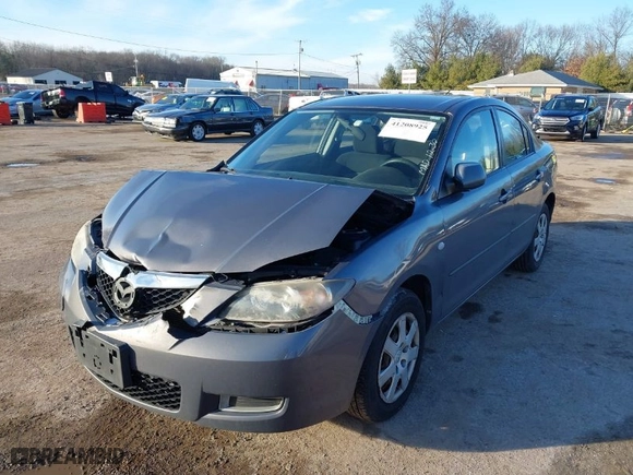 2007 Mazda Mazda3 i Sport with VIN JM1BK12F771765771, listed as a IAAI auction lot 41208925 with 139,306 mi miles. Bid and sale history available at carsss.com. Image 6.