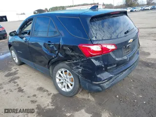 2020 Chevrolet Equinox LS with VIN 2GNAXSEV7L6115391, listed as a IAAI auction lot 41613087 with 57,648 mi miles. Bid and sale history available at carsss.com. Image 3.