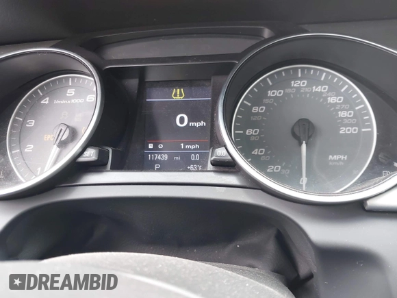 2009 Audi S5 z VIN WAURV78T99A033499, wystawiony jako IAAI lot #42323444 z przebiegiem 117 439 mil mil oraz . Historia ofert i sprzedaży dostępna na DreamBid. Obrazek 7.