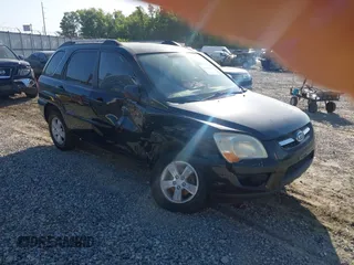 2009 Kia Sportage LX z VIN KNDJF724397624262, wystawiony jako IAAI lot #42168290 z przebiegiem 330 024 mil mil oraz . Historia ofert i sprzedaży dostępna na DreamBid. Obrazek 1.