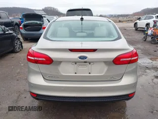 2015 Ford Focus SE with VIN 1FADP3F26FL299112, listed as a IAAI auction lot 41492446 with 57,103 mi miles. Bid and sale history available at carsss.com. Image 17.