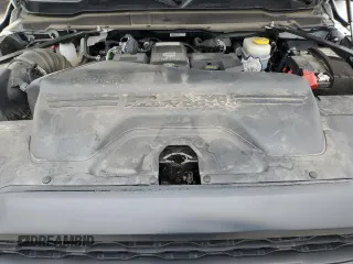 2024 Ram 2500 Tradesman z VIN 3C6UR5HL6RG270224, wystawiony jako Copart lot #45301145 z przebiegiem 44 193 mil mil oraz Szkoda całkowita • Salvage title. Historia ofert i sprzedaży dostępna na DreamBid. Obrazek 11.