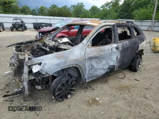 2019 Jeep Cherokee Latitude Plus with VIN 1C4PJMLB2KD258712, listed as a Copart auction lot 62681545 with Not provided miles and Salvage title. Bid and sale history available at DreamBid. Image 1.