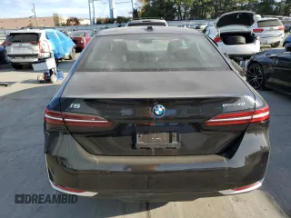 2024 BMW i5 eDrive40 with VIN WBY33FK06RCR89436, listed as a Copart auction lot 76718924 with 0 mi miles and Salvage Title. Bid and sale history available at carsss.com. Image 6.