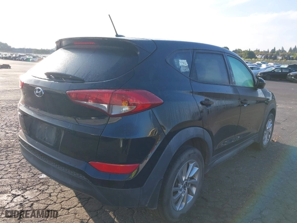 2016 Hyundai Tucson SE with VIN KM8J23A41GU161702, listed as a IAAI auction lot 40334076 with 109,222 mi miles. Bid and sale history available at carsss.com. Image 4.