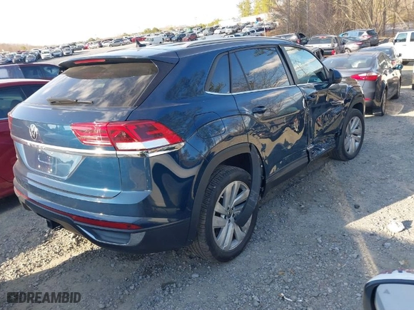 2021 Volkswagen Atlas Cross Sport 3.6L V6 SE w/Technology with VIN 1V2WE2CA4MC204010, listed as a IAAI auction lot 41252081 with 41,106 mi miles. Bid and sale history available at carsss.com. Image 4.