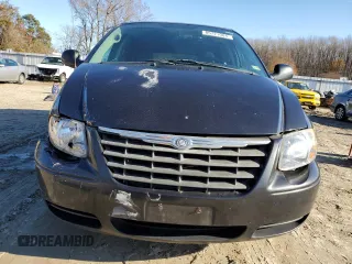 2007 Chrysler Town & Country LWB Touring with VIN 2A4GP54LX7R185132, listed as a Copart auction lot 85721084 with 186,950 mi miles and Salvage Title. Bid and sale history available at carsss.com. Image 5.