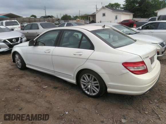 2009 Mercedes-Benz C-Class 3.0L Sport with VIN WDDGF54X99R072248, listed as a IAAI auction lot 42092318 with 249,590 mi miles. Bid and sale history available at carsss.com. Image 3.