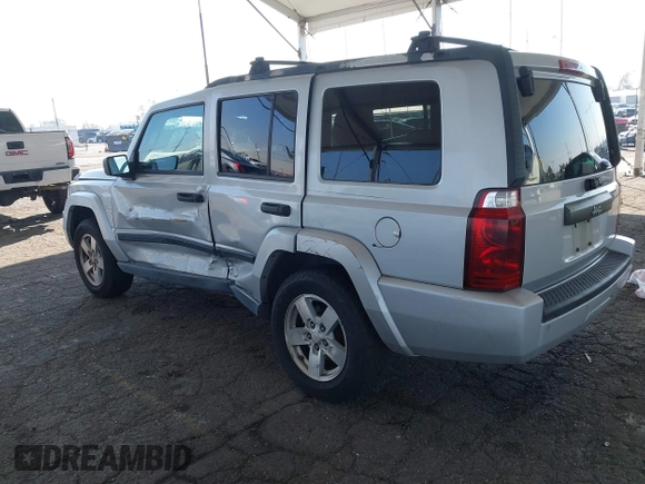 2006 Jeep Commander z VIN 1J8HH48K76C329934, wystawiony jako IAAI lot #41528939 z przebiegiem 180 006 mil mil oraz . Historia ofert i sprzedaży dostępna na DreamBid. Obrazek 3.