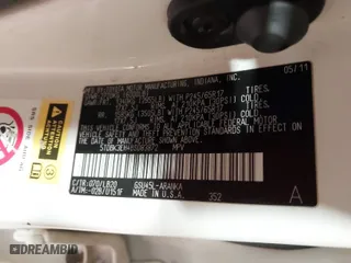 2011 Toyota Highlander with VIN 5TDBK3EH4BS083872, listed as a IAAI auction lot 41392392 with 305,143 mi miles. Bid and sale history available at carsss.com. Image 9.