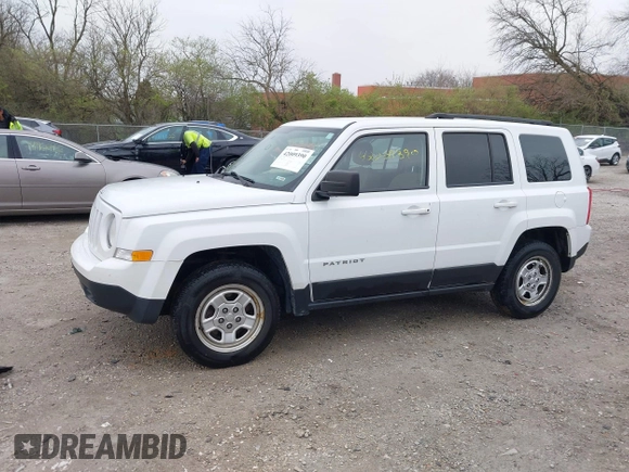 2014 Jeep Patriot Sport with VIN 1C4NJRBB1ED744101, listed as a IAAI auction lot 42009390 with 180,214 mi miles. Bid and sale history available at carsss.com. Image 15.