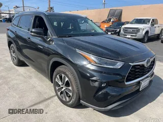 2021 Toyota Highlander Hybrid XLE z VIN 5TDHARAH6MS509148, wystawiony jako IAAI lot #42545107 z przebiegiem 76 689 mil mil oraz . Historia ofert i sprzedaży dostępna na DreamBid. Obrazek 4.