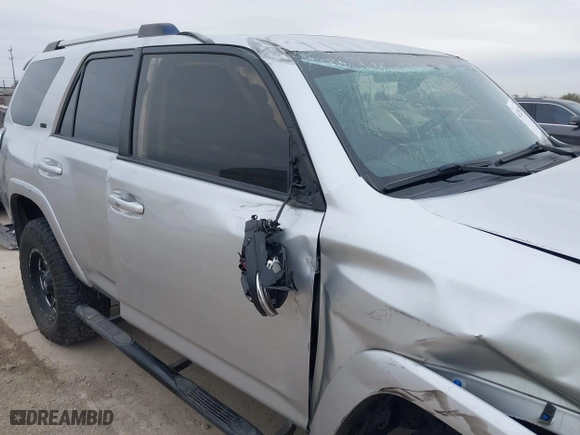 2019 Toyota 4Runner SR5 with VIN JTEZU5JRXK5206675, listed as a IAAI auction lot 41285714 with 75,597 mi miles. Bid and sale history available at carsss.com. Image 13.