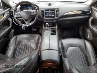 2017 Maserati Levante z VIN ZN661XULXHX239058, wystawiony jako Copart lot #79507514 z przebiegiem 79 180 mil mil oraz Czysty tytuł • Clean title. Historia ofert i sprzedaży dostępna na DreamBid. Obrazek 8.