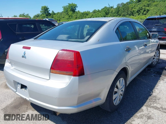 2006 Mitsubishi Galant DE z VIN 4A3AB26F56E029833, wystawiony jako IAAI lot #42145340 z przebiegiem 163 938 mil mil oraz . Historia ofert i sprzedaży dostępna na DreamBid. Obrazek 4.