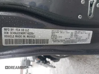 2024 Jeep Compass Limited z VIN 3C4NJDCN0RT162261, wystawiony jako IAAI lot #41727504 z przebiegiem 870 mil mil oraz . Historia ofert i sprzedaży dostępna na DreamBid. Obrazek 9.