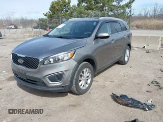 2017 Kia Sorento LX with VIN 5XYPG4A3XHG297598, listed as a IAAI auction lot 42029607 with 104,157 mi miles. Bid and sale history available at carsss.com. Image 17.